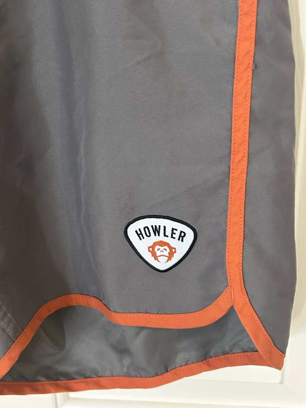 Howler Bros Board Shorts Men's 31 Gray Orange Drawstring Swim Pockets Stretch - Picture 3 of 9